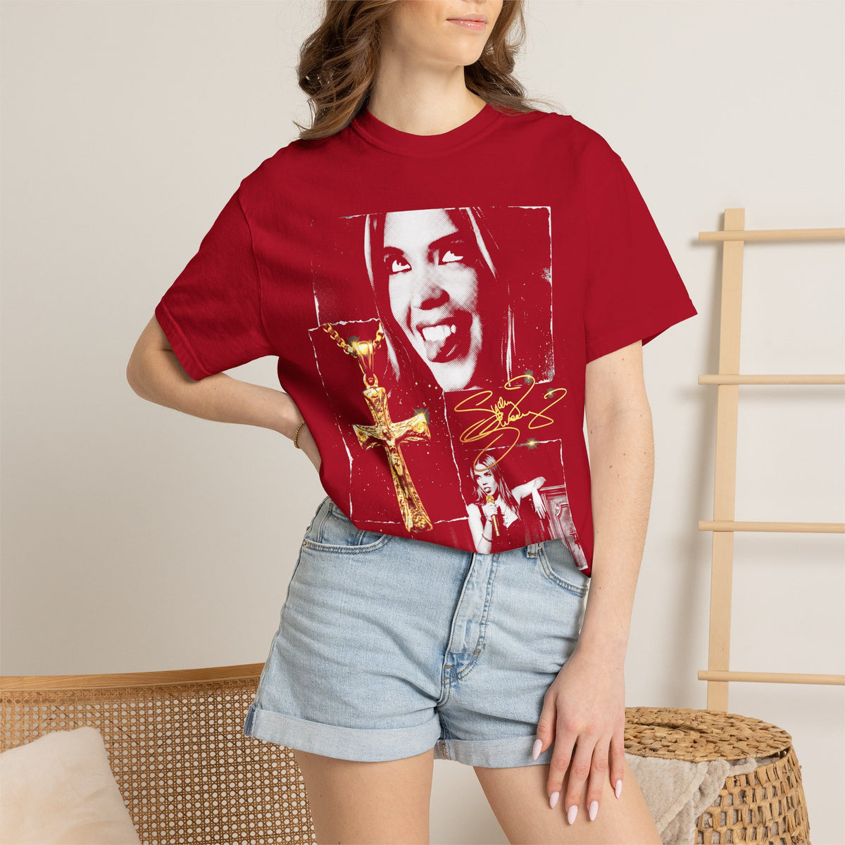 Sydney Sweeney Classic Tee | 90s Vintage | Actress Gift