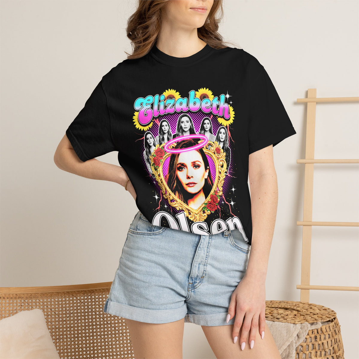 Elizabeth Olsen T-Shirt - 90s Vintage Bootleg Movie Graphic Tee